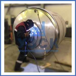 Купить баки и ёмкости из нержавеющей стали от завода УЗСК в Новосибирске